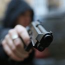 В Ростове задержали мужчину, угрожавшего прохожему пистолетом