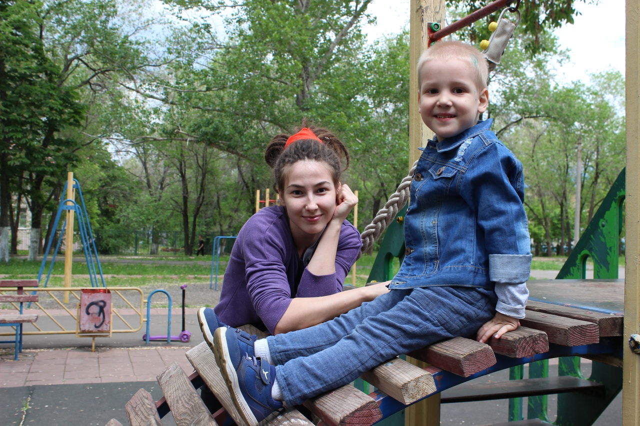 Лицом в камни: что происходит с детскими площадками в Самарской области